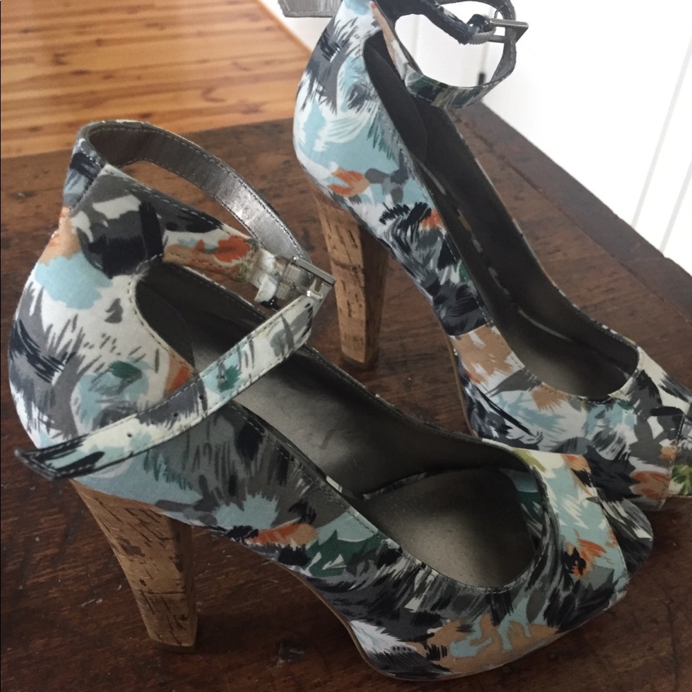 Guess High Heels